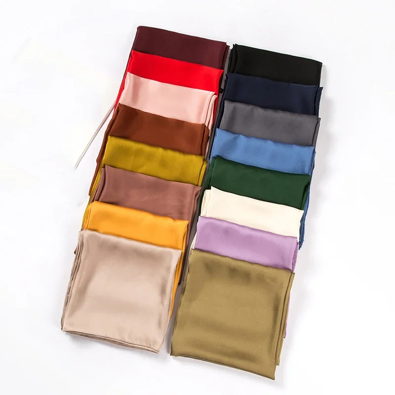 Scarf Silk Square - ผ้าพันคอซาตินสำหรับผู้หญิง ขนาด 70 ซม. สีพื้น เนื้อผ้าเรียบ