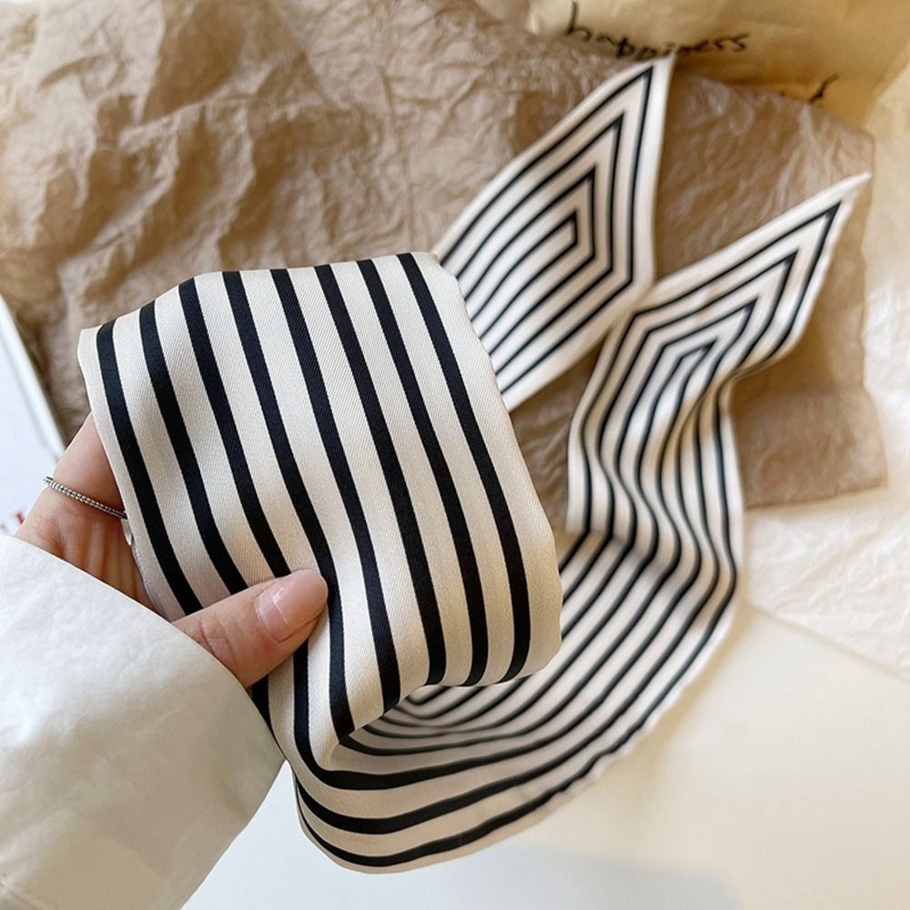 ผ้าพันคอไหมพิมพ์ลายสไตล์ฝรั่งเ - Silk Tie Striped บทวิจารณ์และราคา