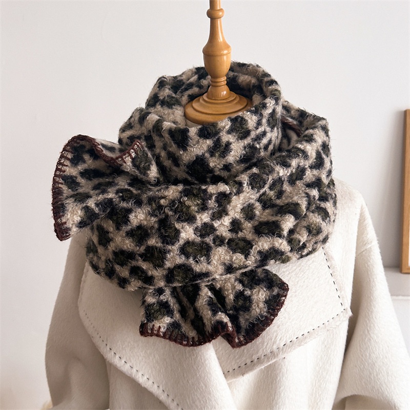 ผ้าพันคอลายเสือดาวสำหรับฤดูใบไ - Pashmina Wrap Large บทวิจารณ์และราคา